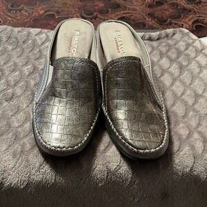 Rialto Comfort Mule!